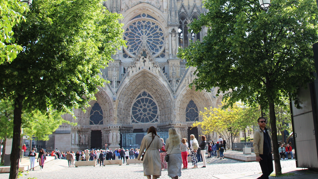 Parvis cathédrale de Reims